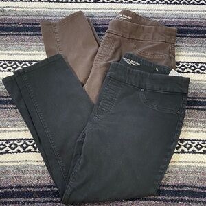 Chico's Sz 0.5 Bundle of 2 Black Brown Pull On Jegging Skinny Stretch Jeans 6R